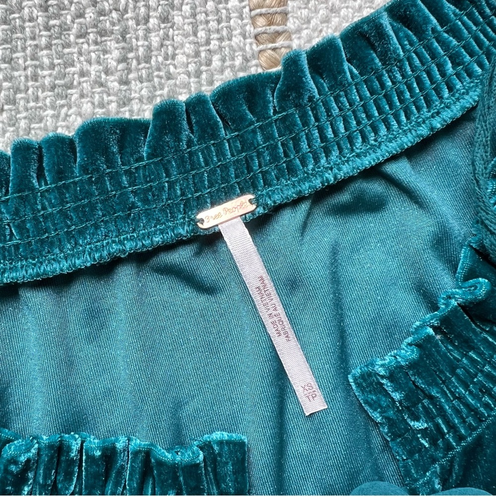 Free People Turquoise Velvet Short Puff Sleeve Pullover Top Women’s Size XS - Picture 7 of 8